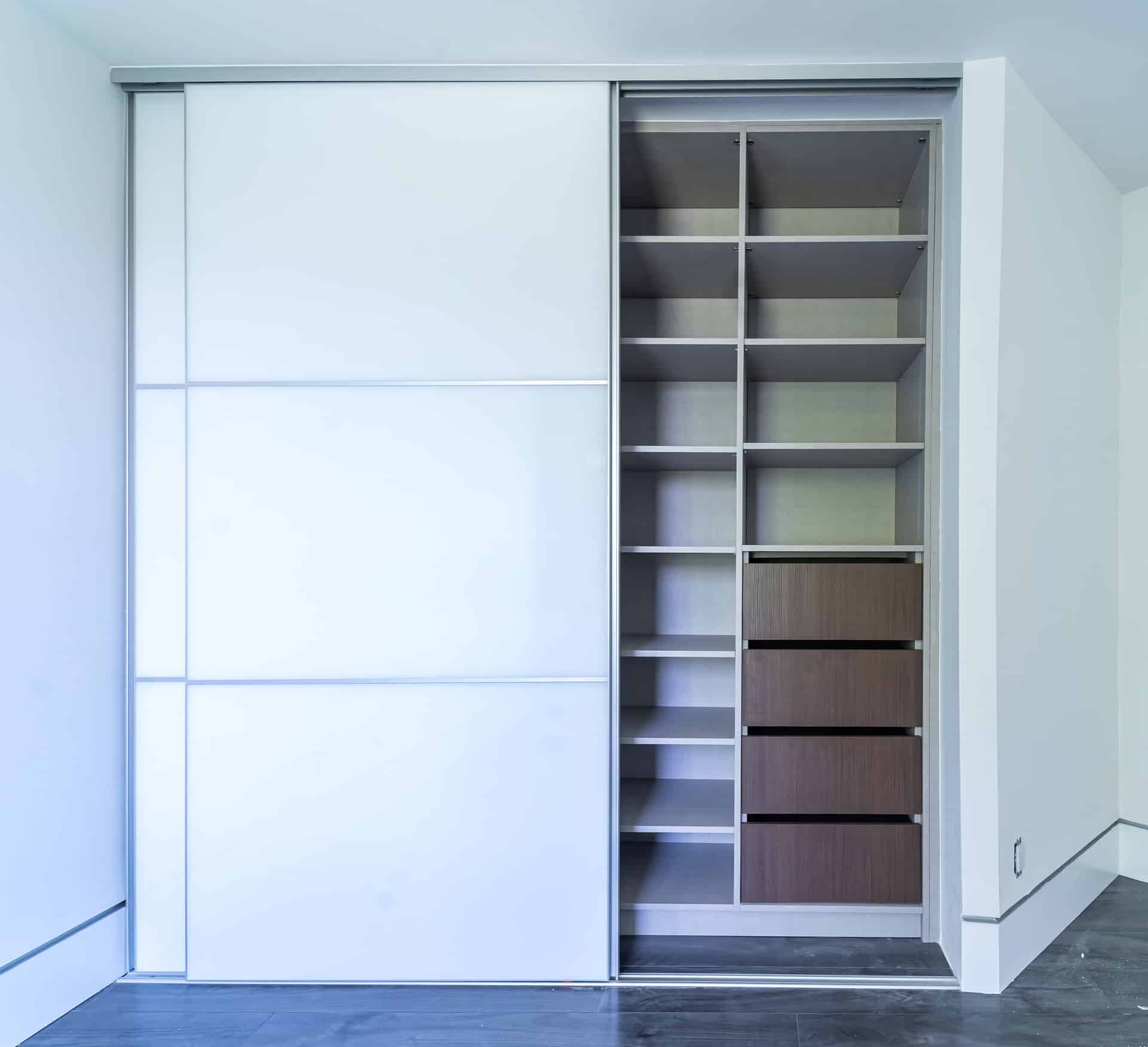 closet cabinet design for small spaces