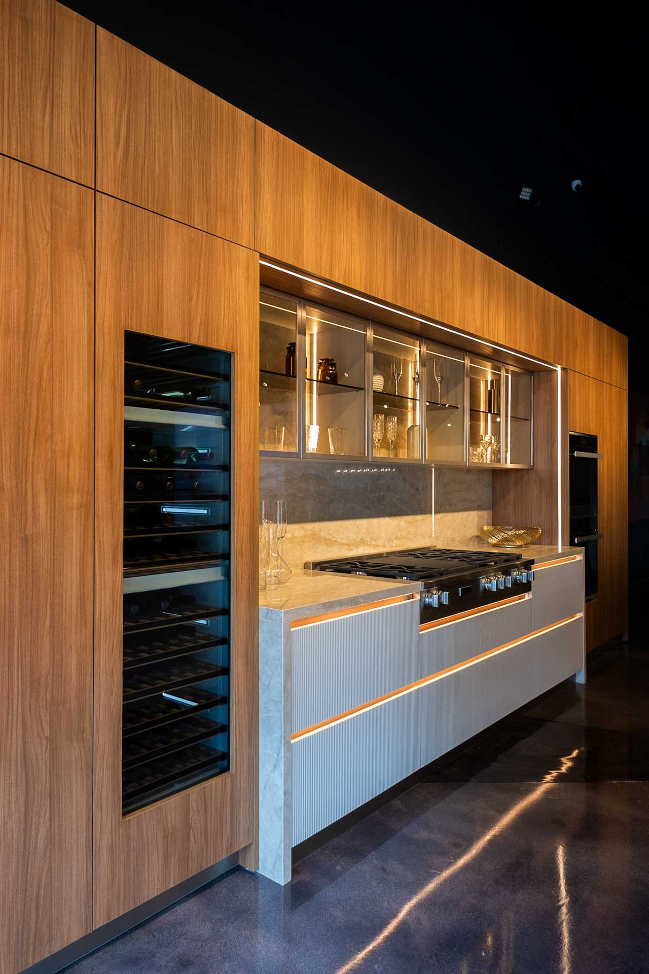 Modern Kitchen Cabinets 4 closets by design