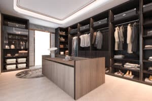 Maximizing Small Spaces: Tips for Organizing a Small Closet
